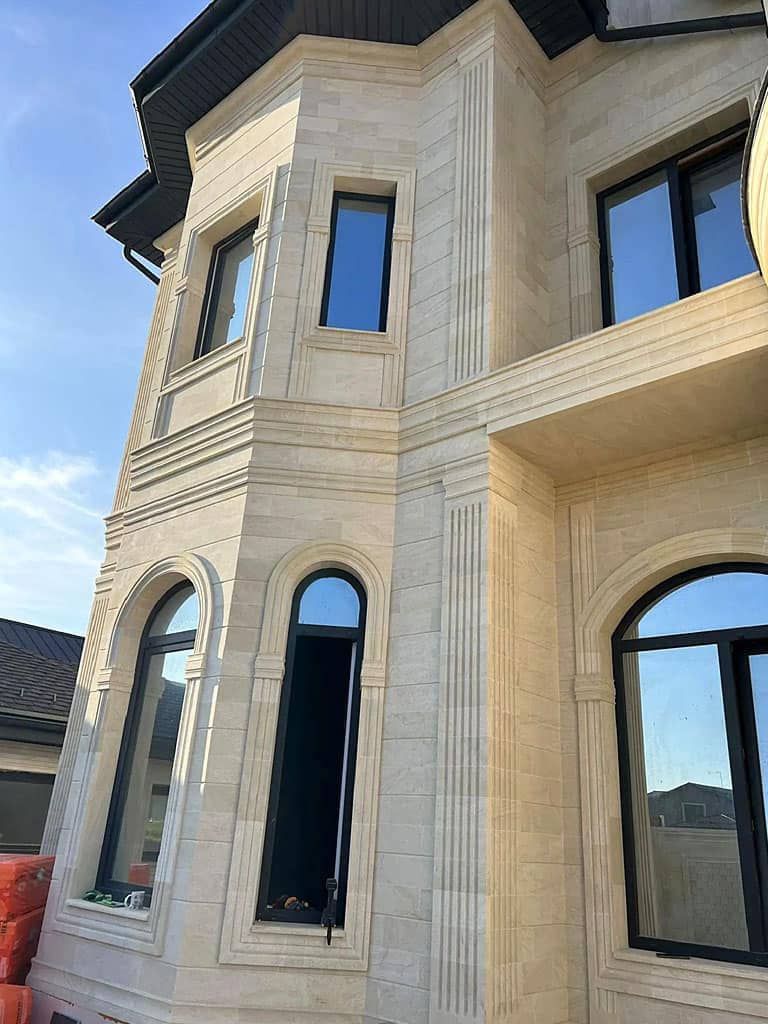 Декоративный камень для отделки стен частного дома снаружи и внутри - купить Москве, Краснодаре, доставка по России 